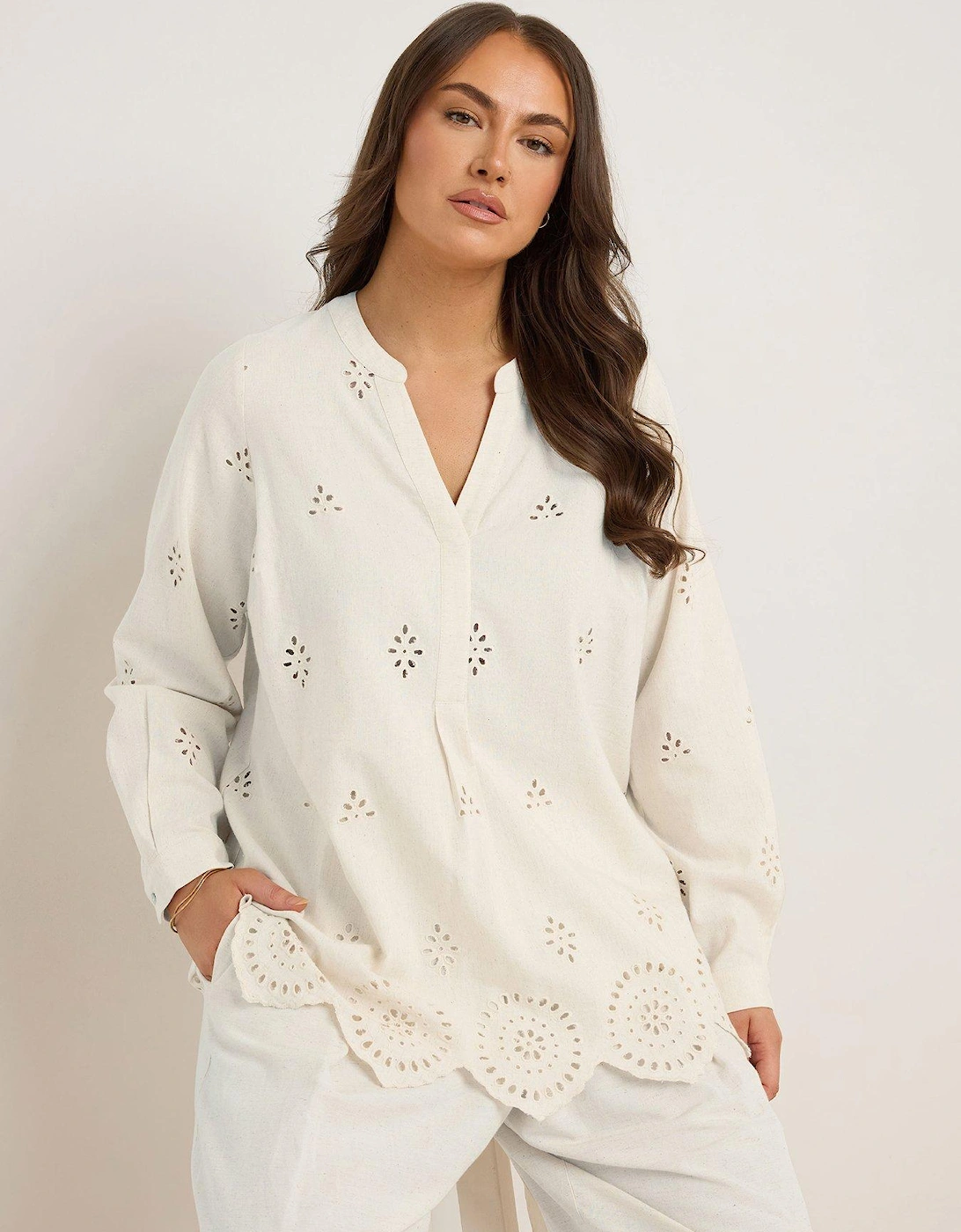 Cutwork Linen Overhead Top, 2 of 1