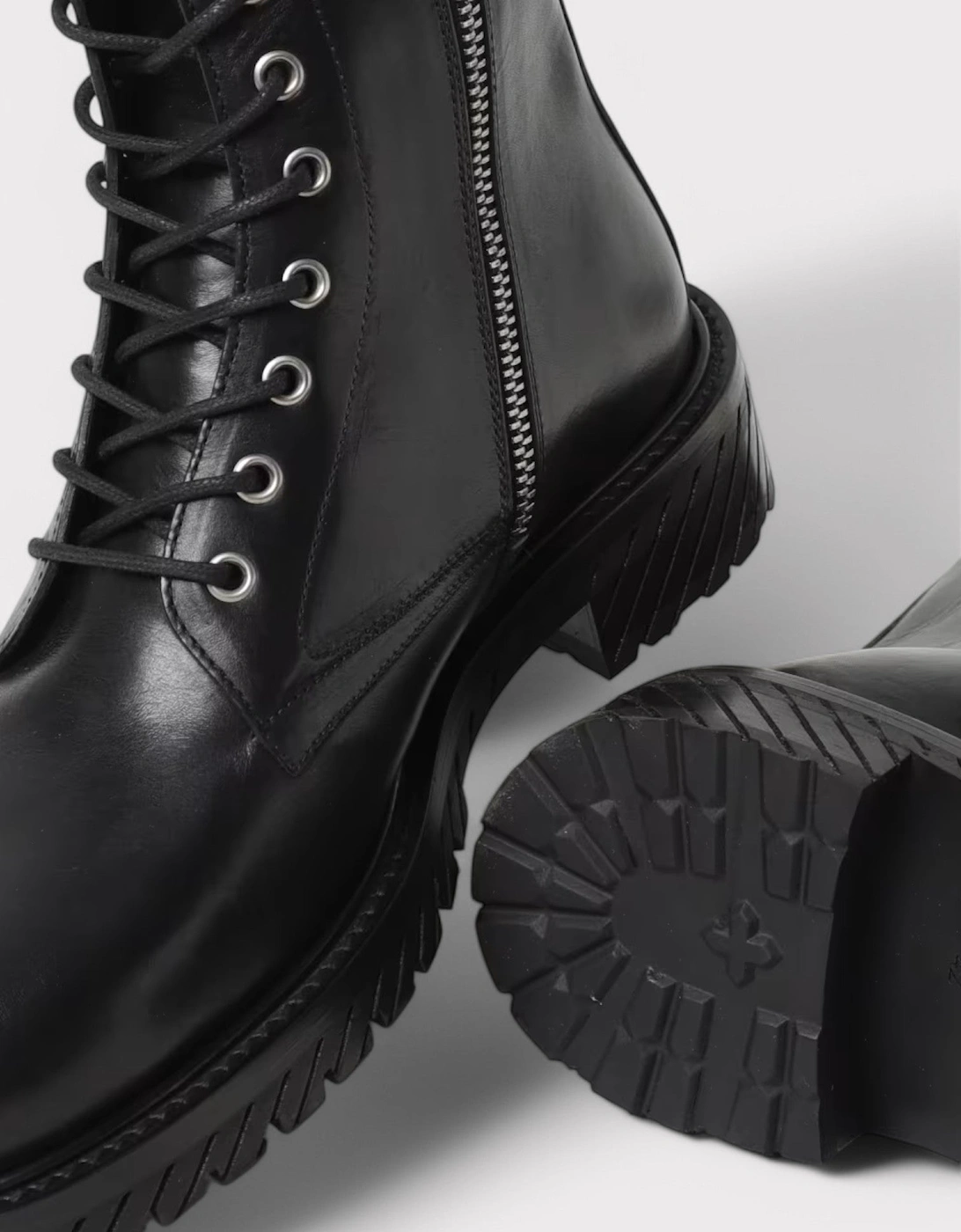 Diag Lace-Up Combat Boot 'Black'