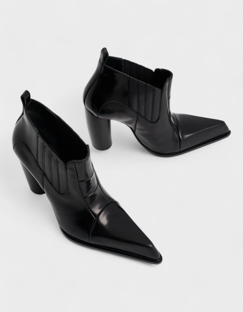 Moon Beatle Shade Ankle Boots Black