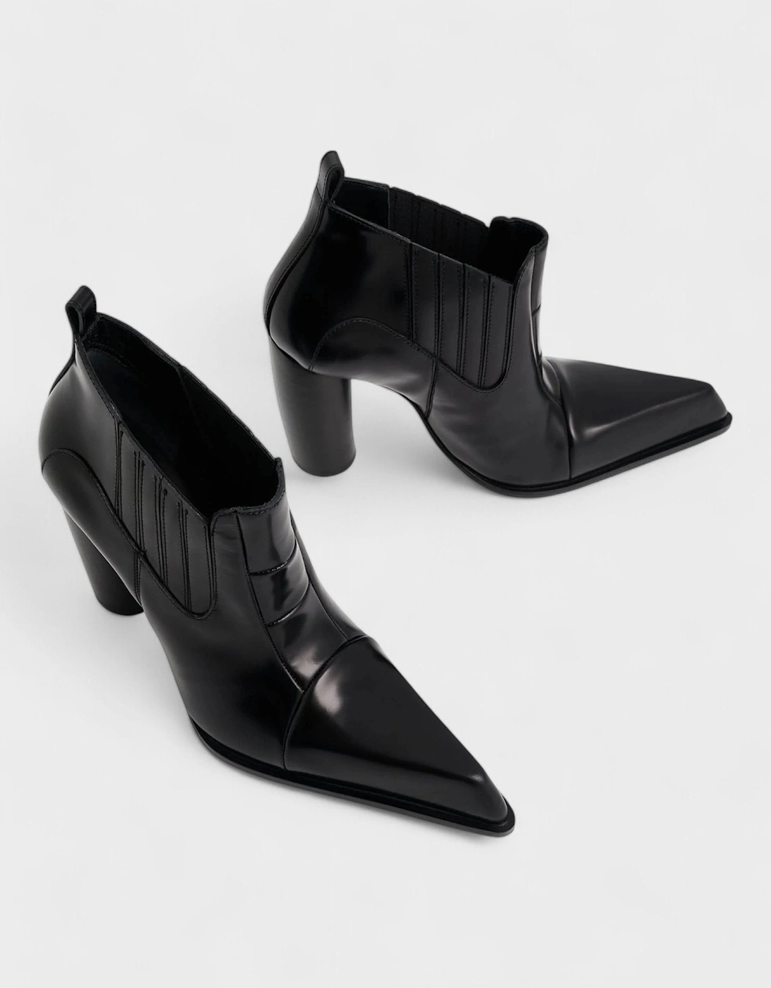 Moon Beatle Shade Ankle Boots Black