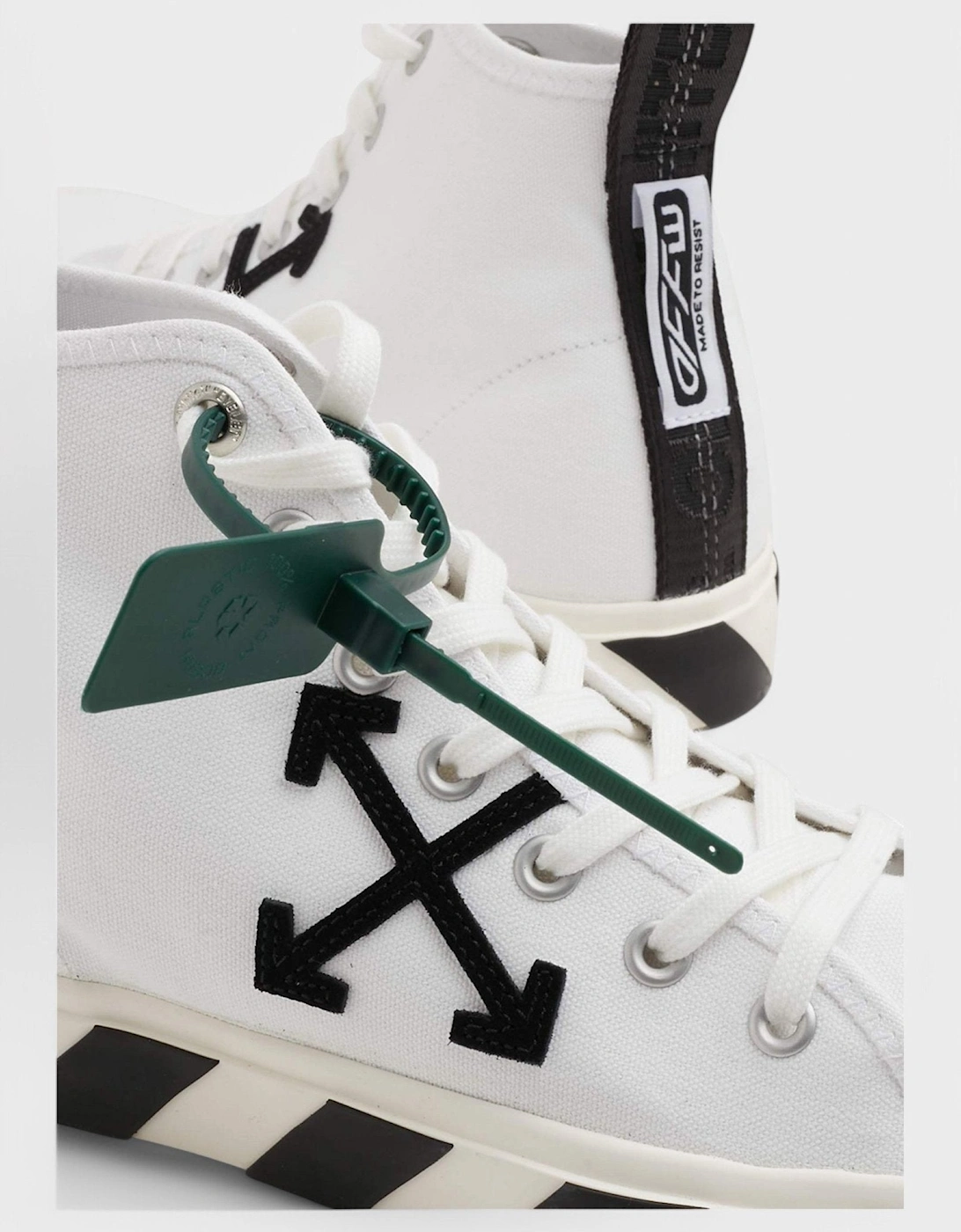 Vulc Sneaker Mid 'White Black'