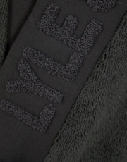 Thumbnail 3 of 3