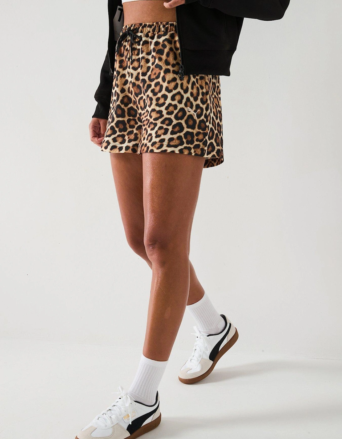 Womens Wardrive Essentials Leo Luxe A-Line All Over Print Shorts, 2 of 1