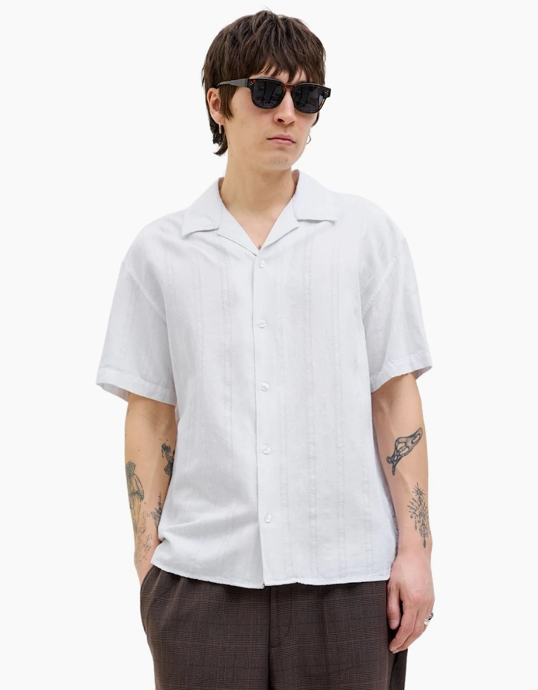 Jack & Jones Men's White Loose Fit Resort Collar Short Sleeve Shirt - Size: 44/Regular