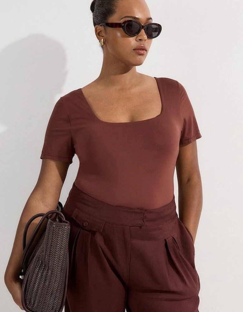Plus Size Contour Jersey Short Sleeve Scoop Neck Top