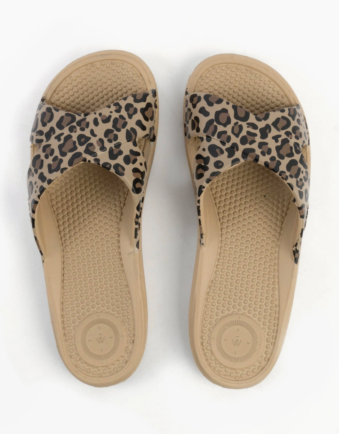 0359FLEO Womens Cross Slides Natural Leopard, 7 of 6