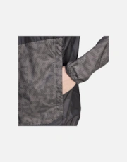 Thumbnail 3 of 6