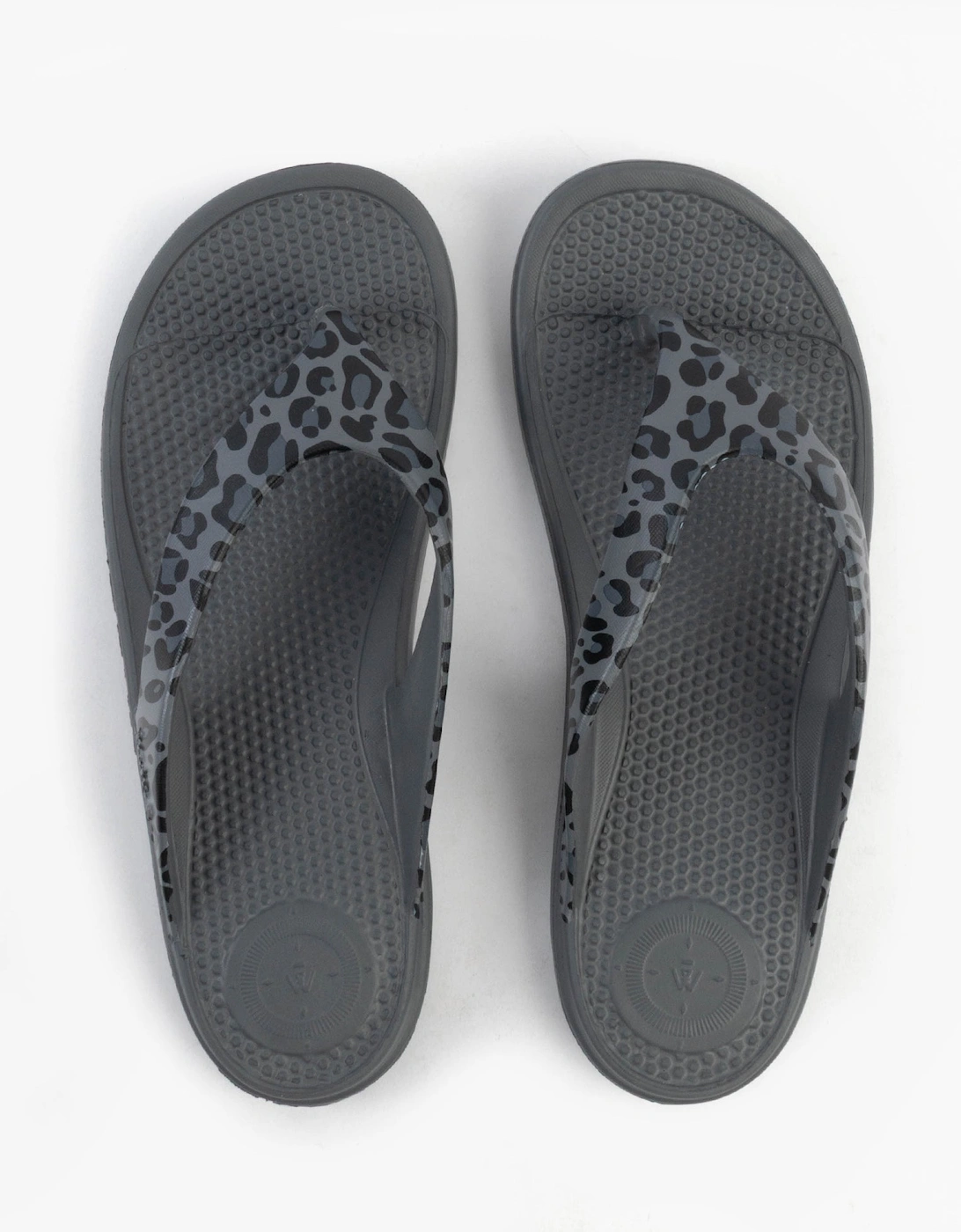 0350FGLE Womens Toe Post Sandals Grey Leopard, 7 of 6