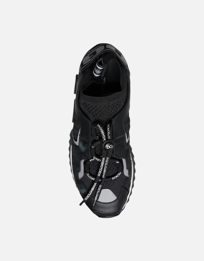 Slip-On Sorrento Sneakers with Ridged Rubber Sole Women - Black