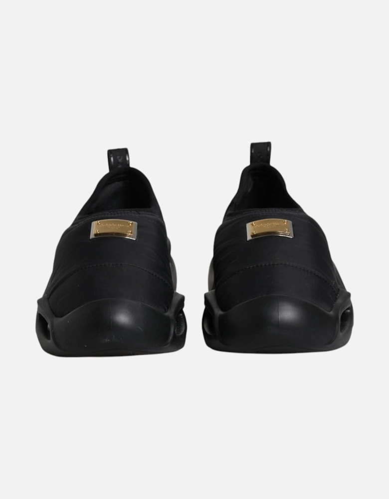 Low-Top Sneakers with Rubber Sole and Logo Details Women - Black