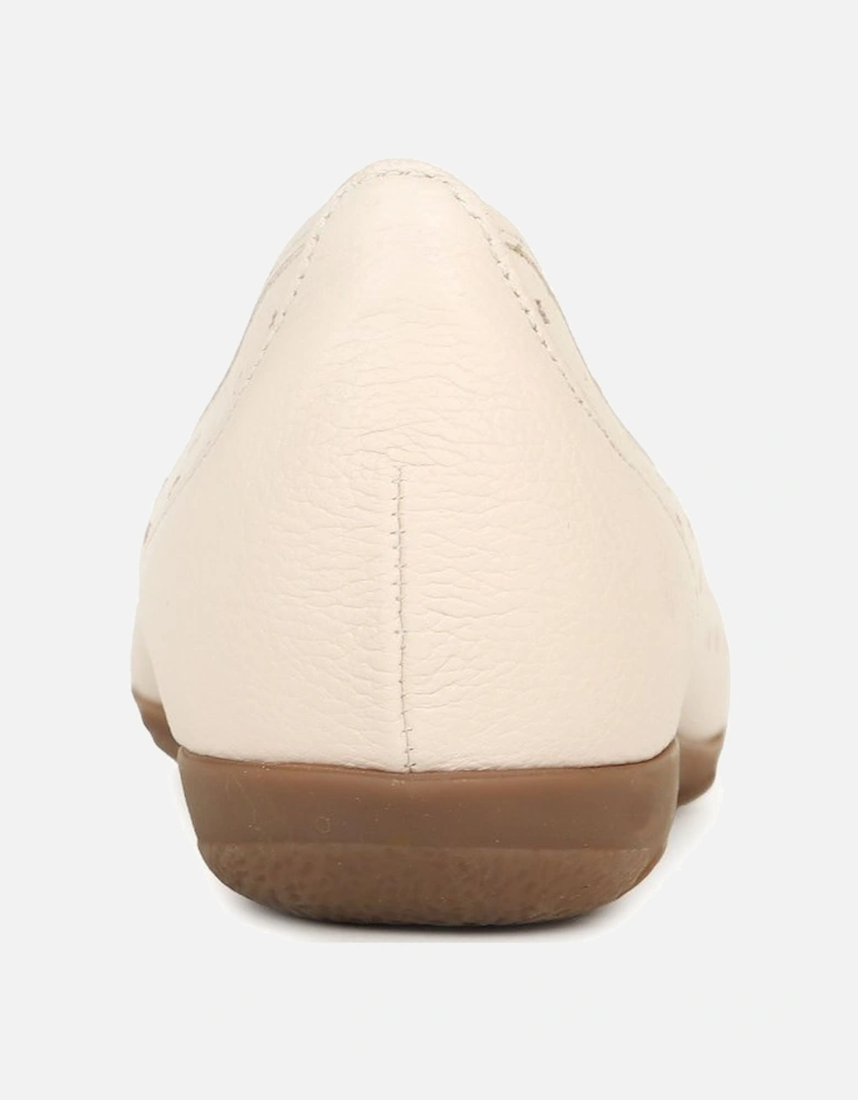 Ruffle Womens Punched Detail Casual Shoes