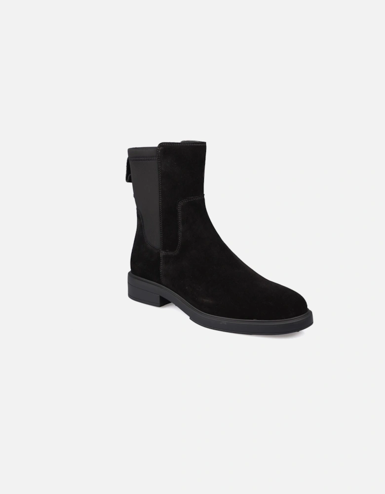 Vanity Chelsea Boots