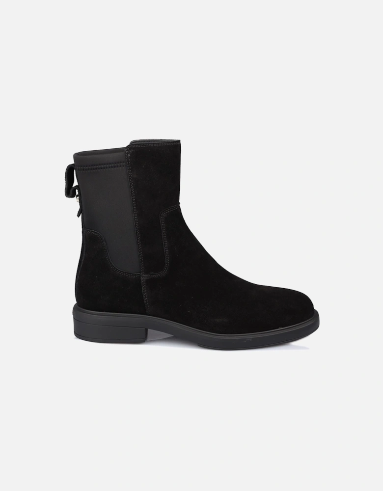 Vanity Chelsea Boots