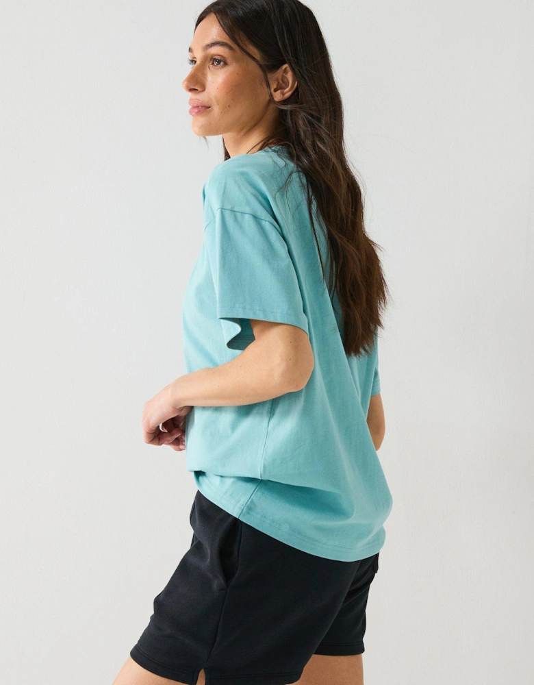 Womens Star Chevron Oversized Tee - Blue