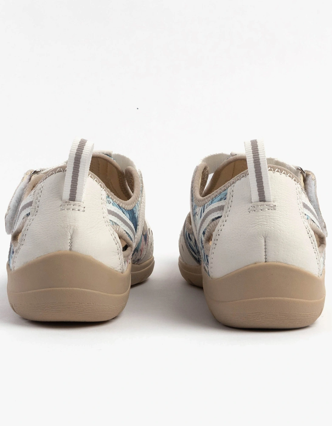 Free Spirit CLEVELAND Womens Sandals White/Multi