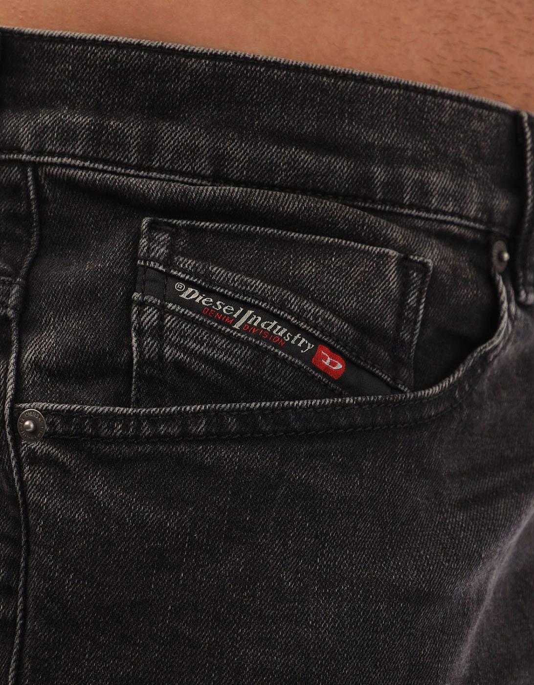 2005 D-Fining Regular-Fit Jeans