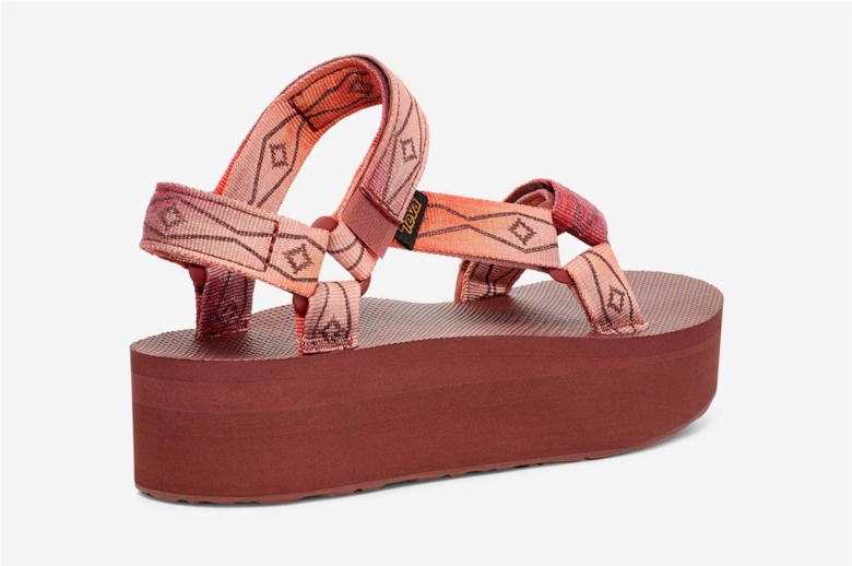 Flatform Universal Women's Sunscape Scarlet Sandals