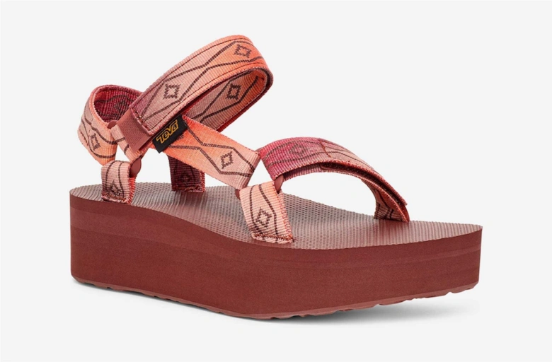 Flatform Universal Women's Sunscape Scarlet Sandals