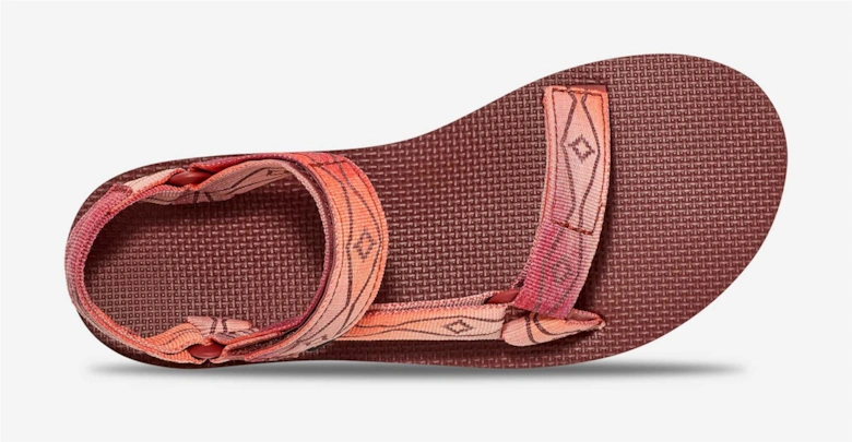 Flatform Universal Women's Sunscape Scarlet Sandals