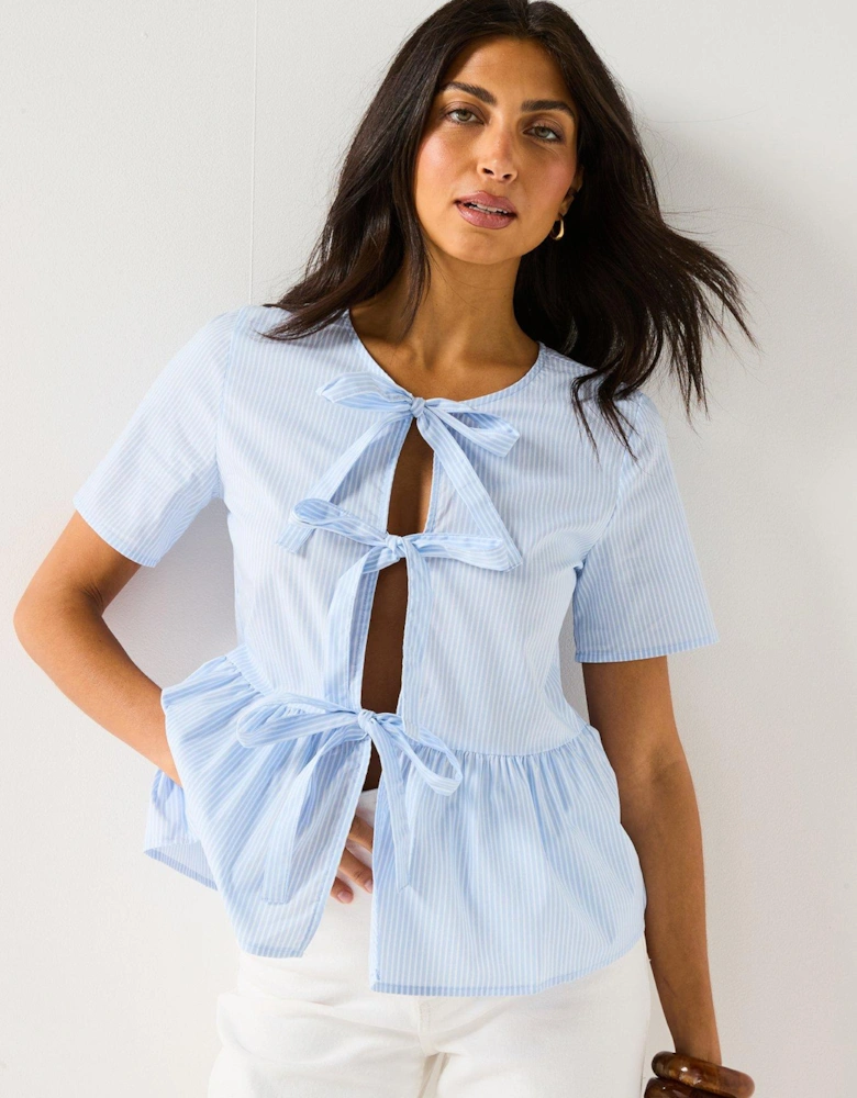 Mio Short Sleeve String Top - Multi
