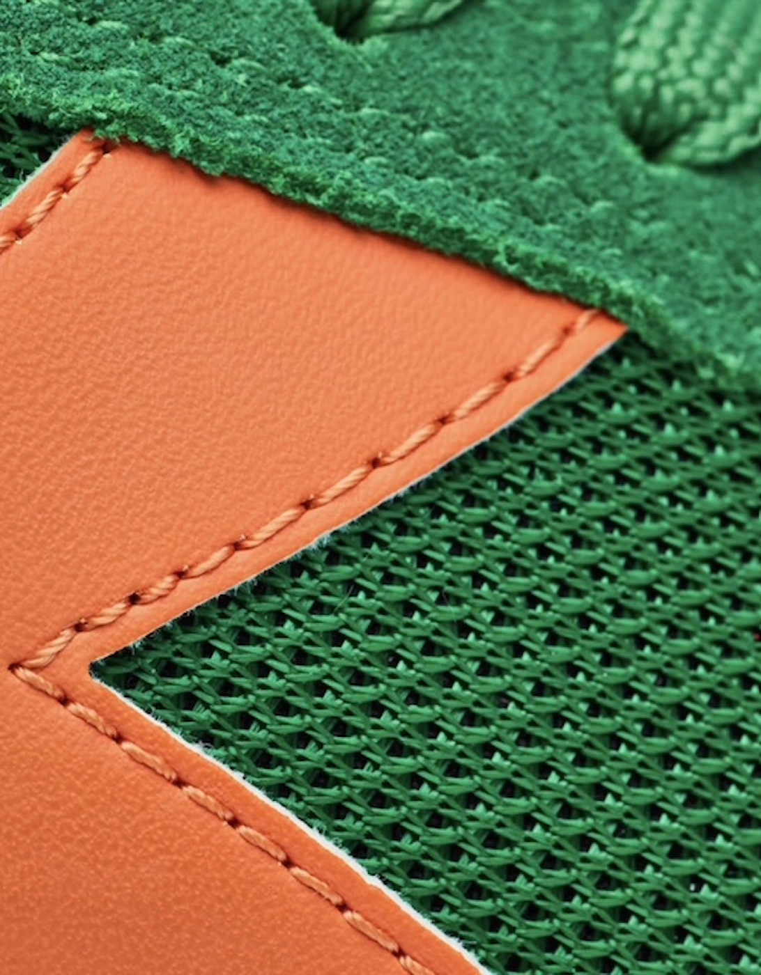 Cross Green Peas Cream Trainer