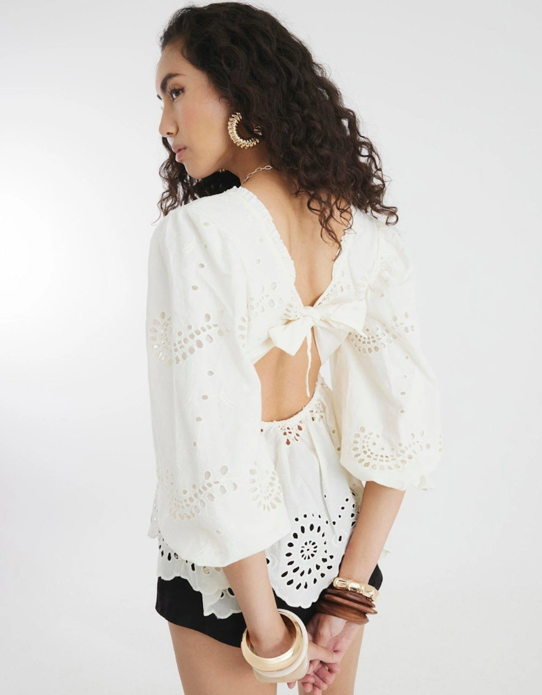 Mid Sleeve Broderie Blouse - Cream