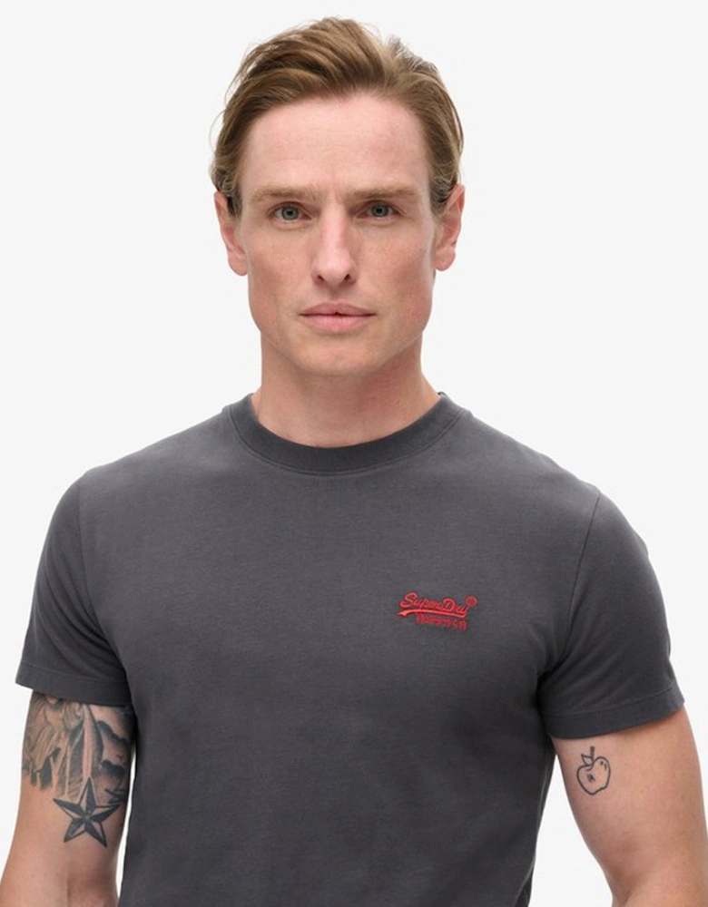 Men's Essential Logo Embroidered Tee Graphite Black/Fluro Red