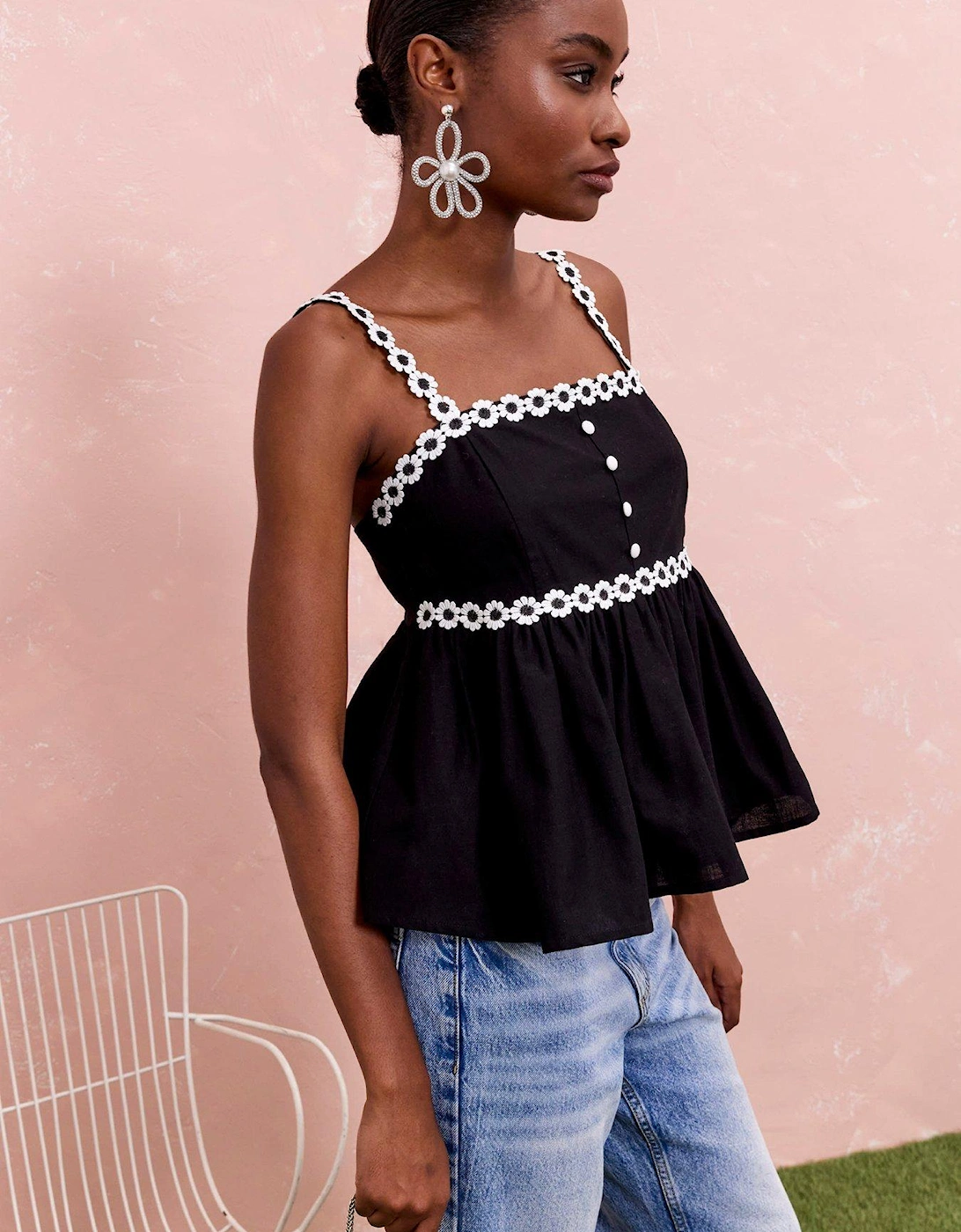 Daisy Trim Cami Top - Black
