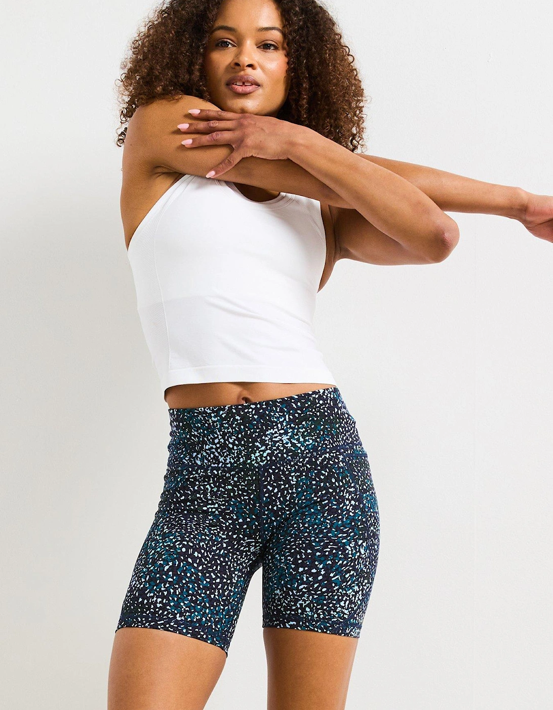 Womens Training Power 6 Biker Shorts - Blue