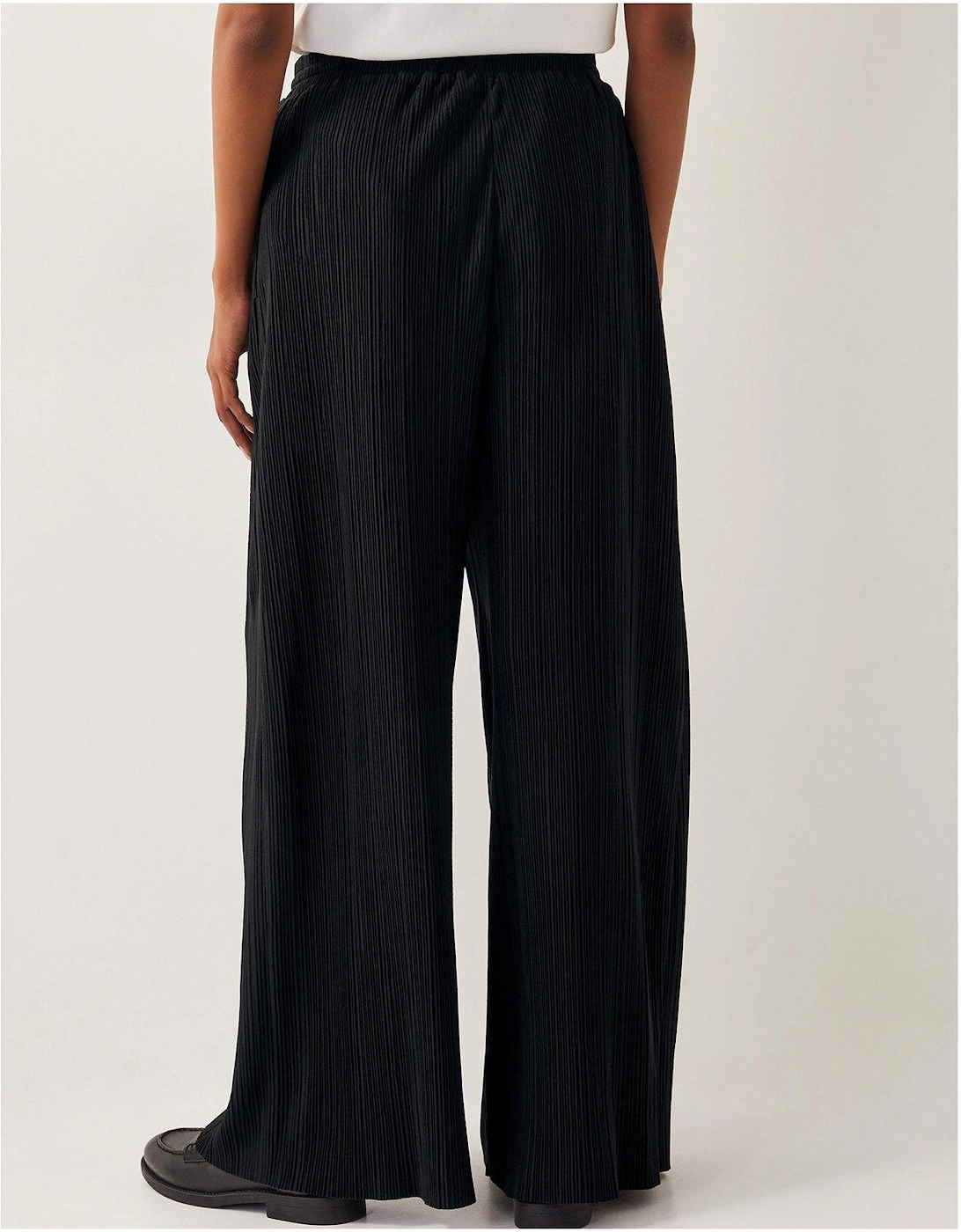 Paula Plisse Trousers - Black