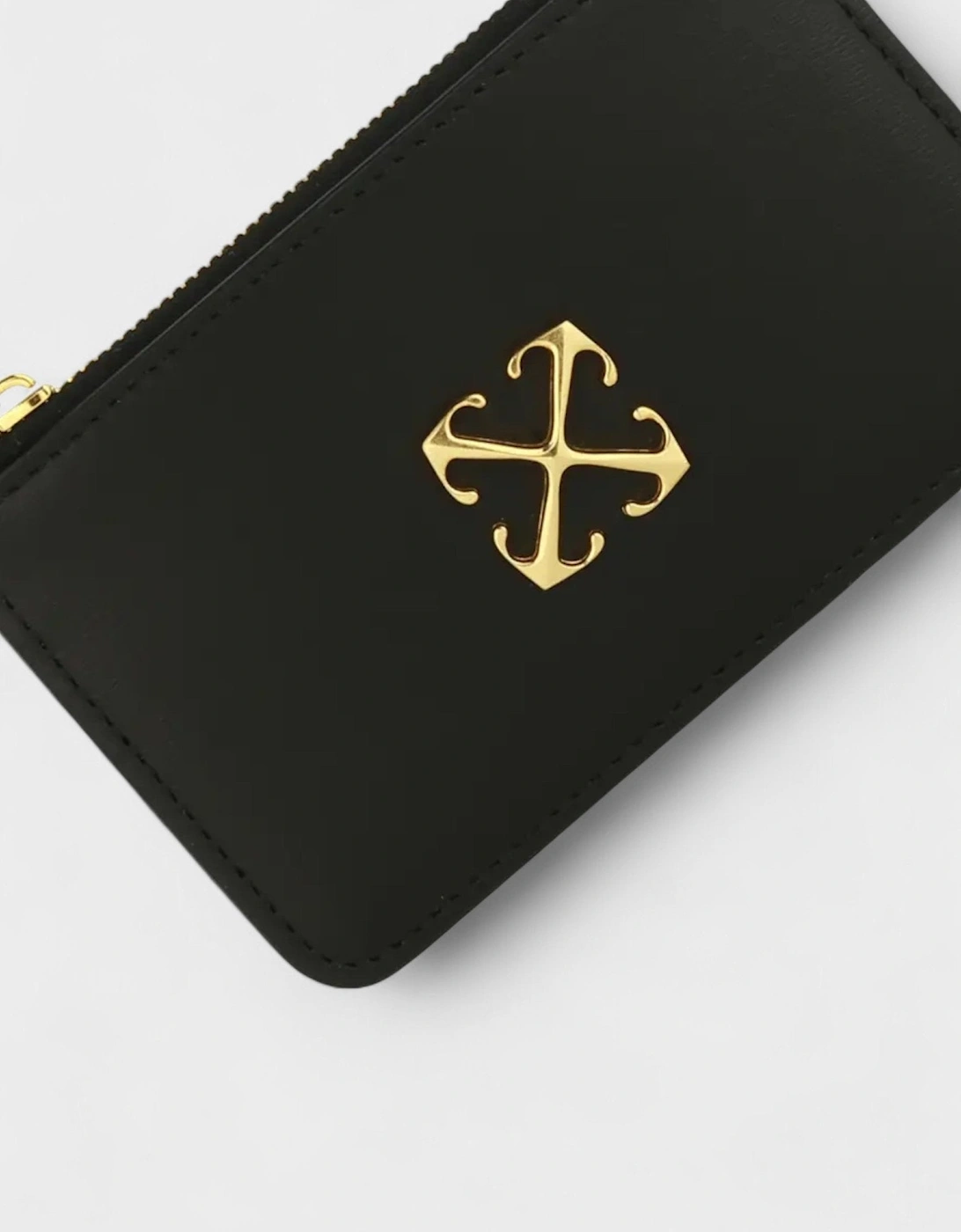 Jitney Arrows Plaque Leather Wallet Black