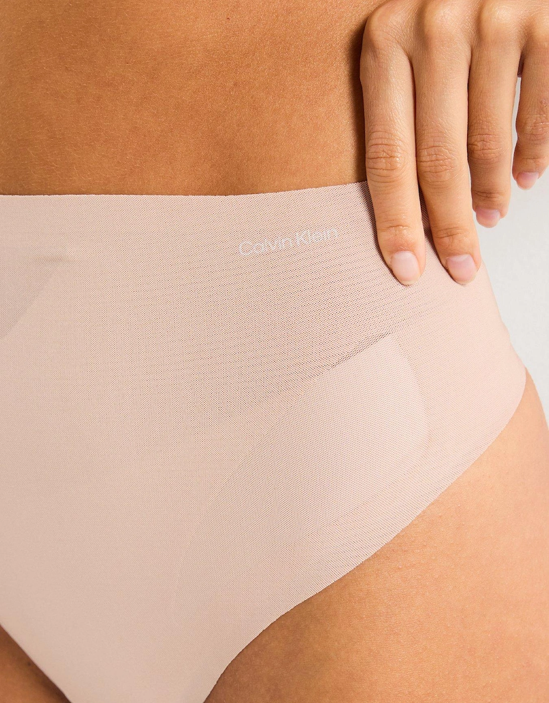 Sculpted Firm Mesh Thong - Brown