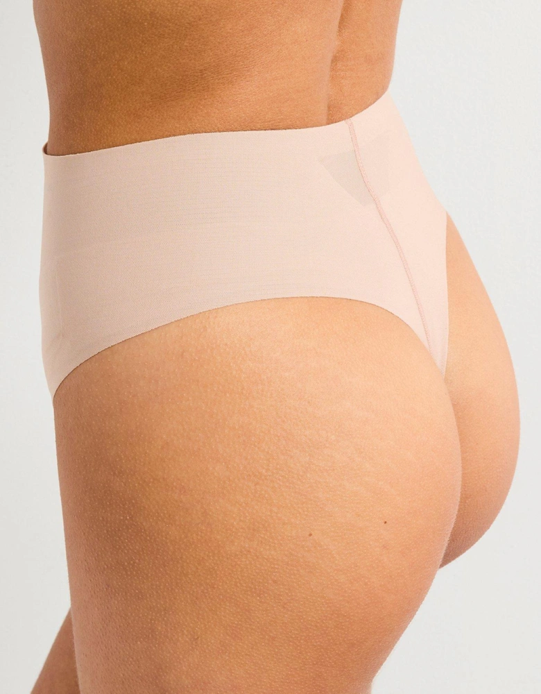 Sculpted Firm Mesh Thong - Brown