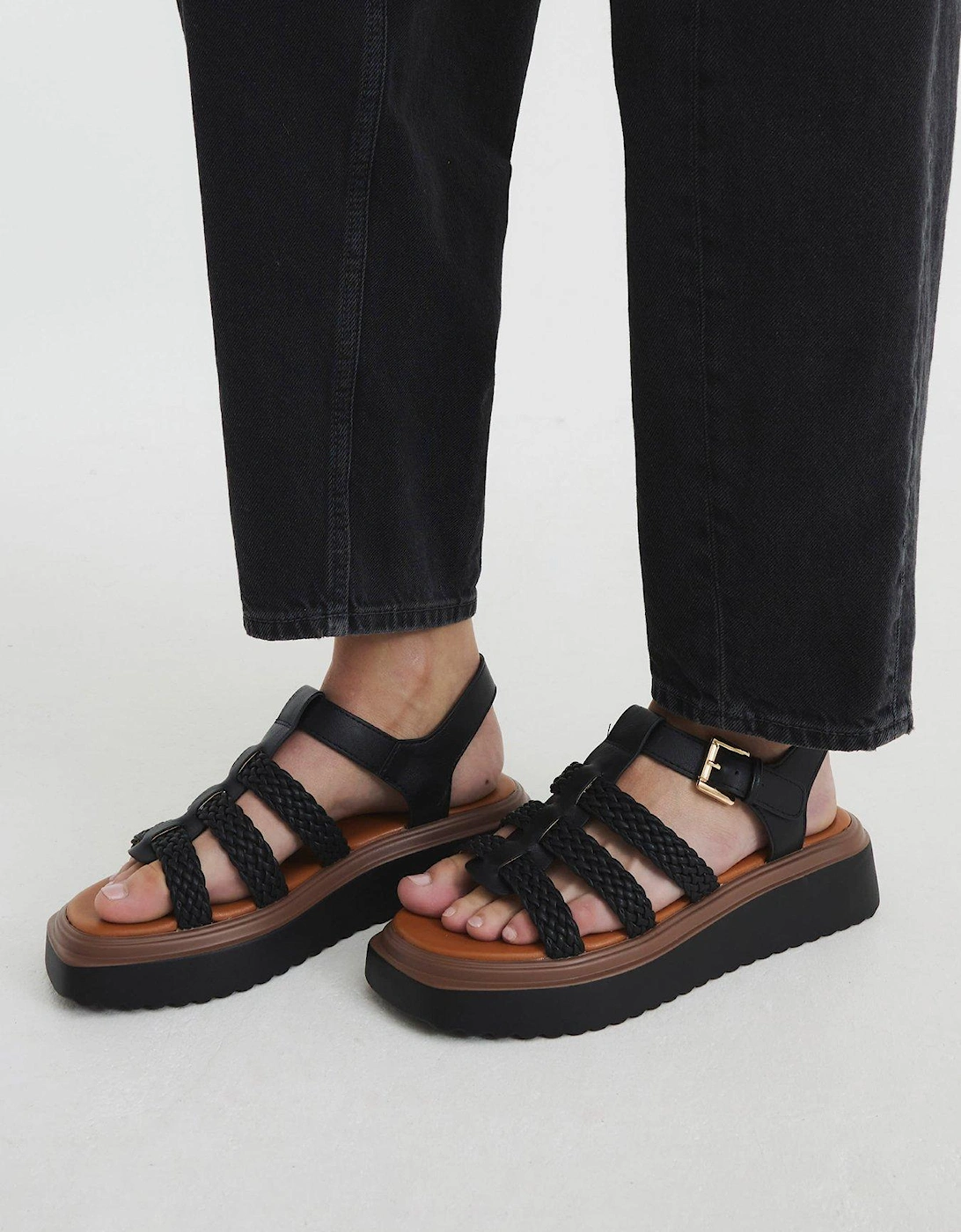 Fisherman Flatform Sandal - Black