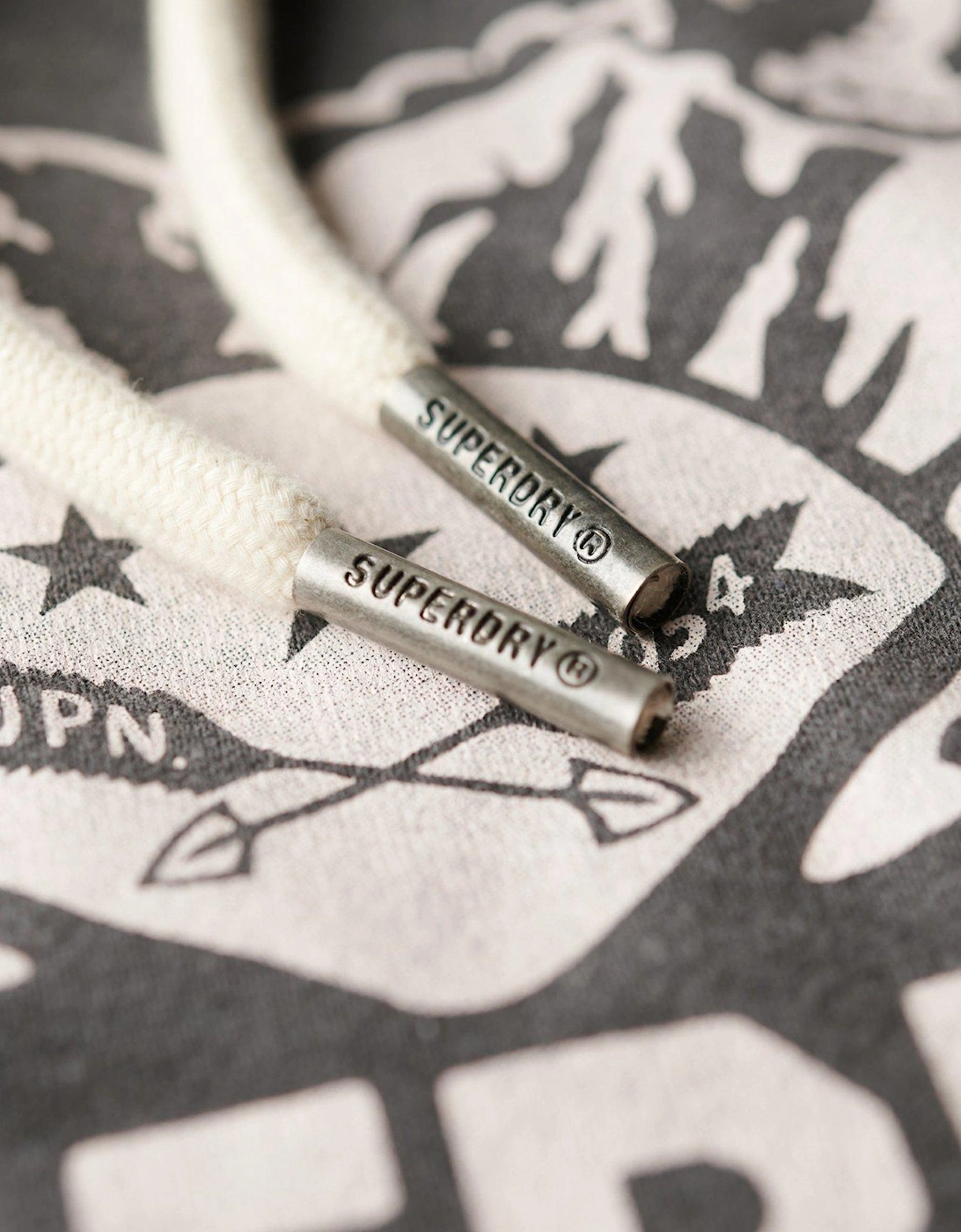 Outdoor Graphic Hoody - Grey