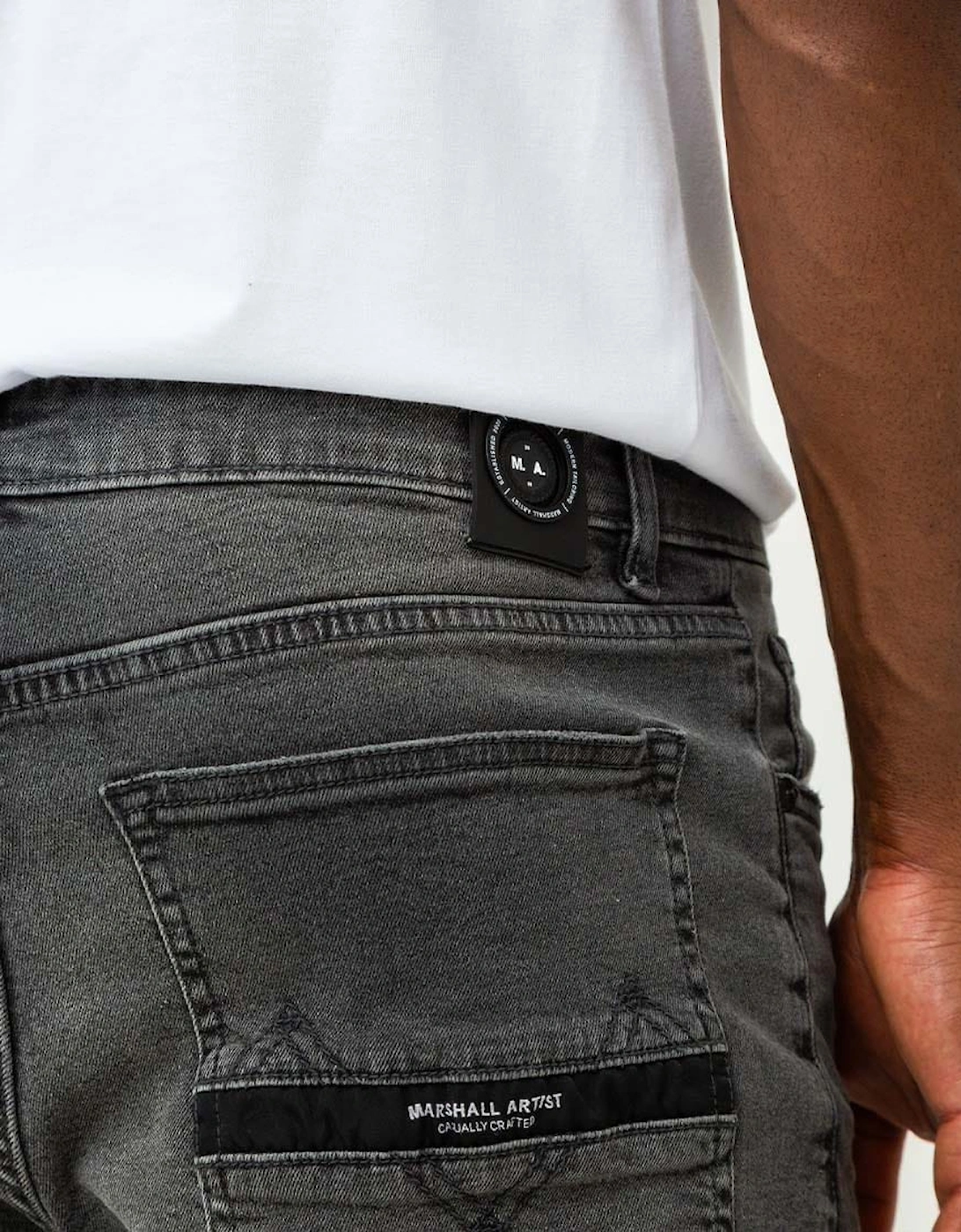 Artist Fit Slim Tappered Denim Jean - Black Wash