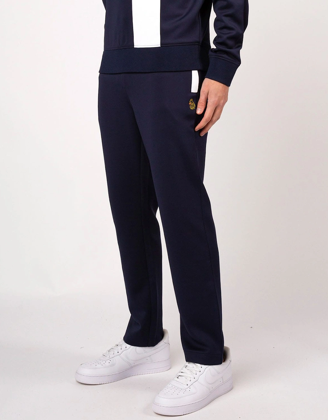 Francis 2 Joggers, 6 of 5