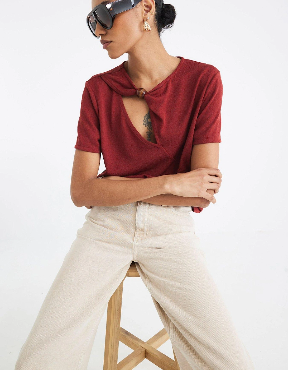 Trim Neckline Tee - Brown, 2 of 1