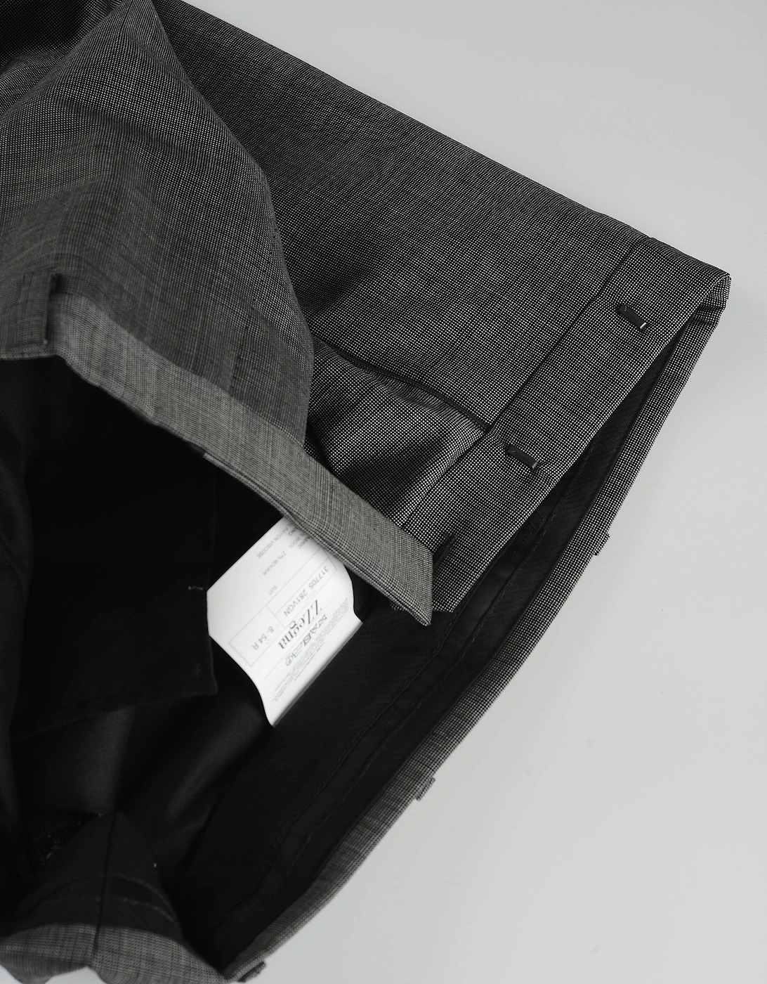 2 PIECE SUIT