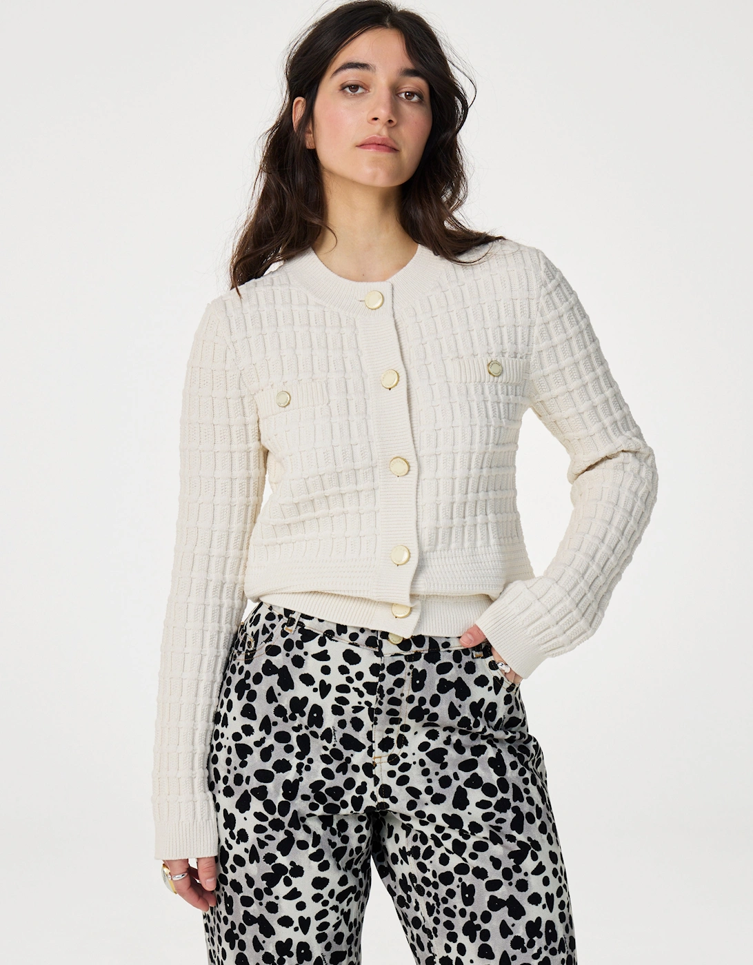 Chin cardigan