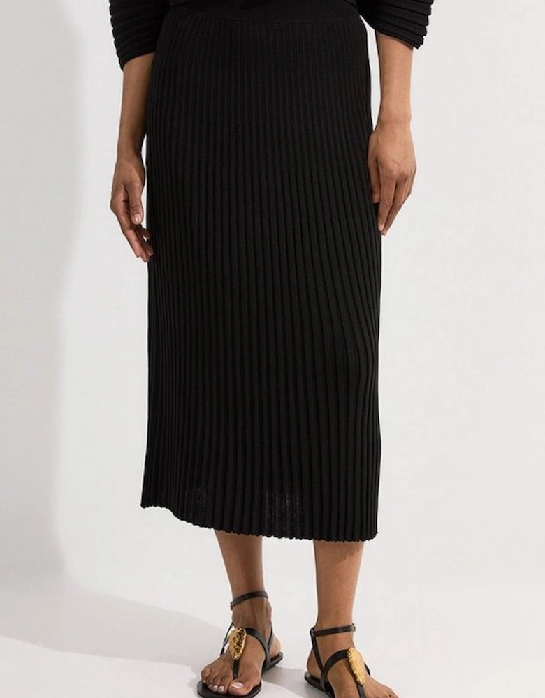 Pleated Rib Knitted Skirt