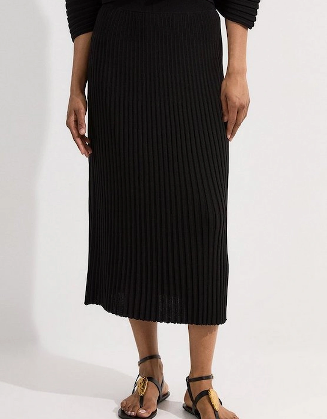 Pleated Rib Knitted Skirt