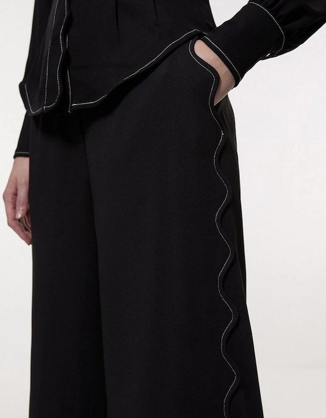 Scallop Trim Twill Woven Crepe Trouser