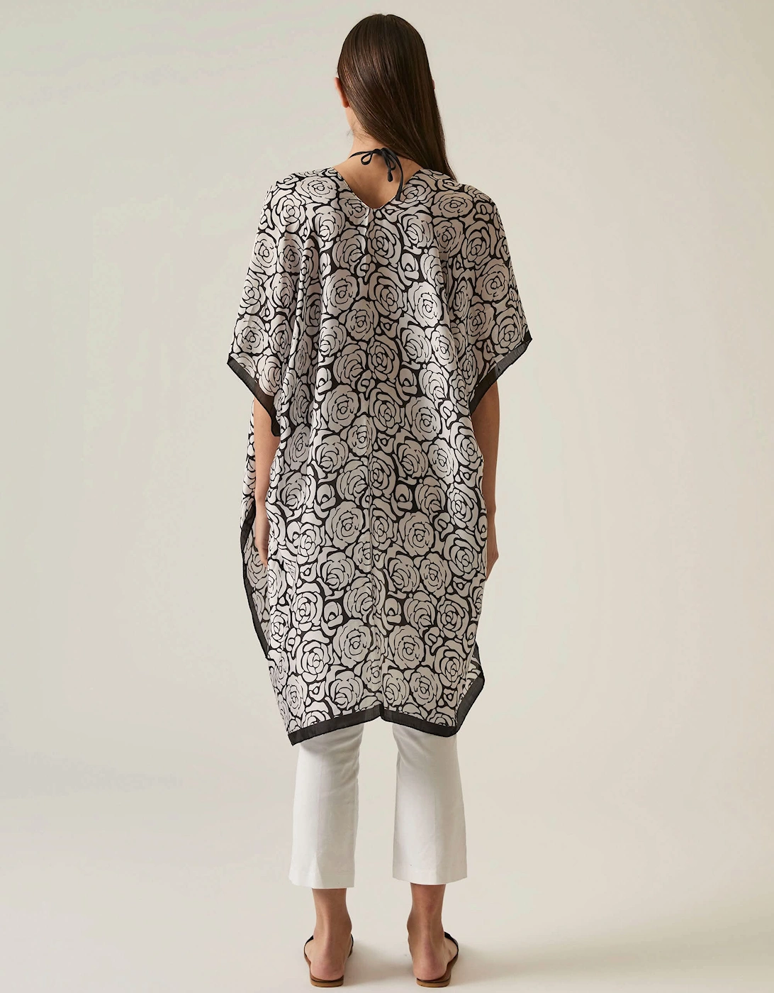 Abstract Black-White Rose Kaftan