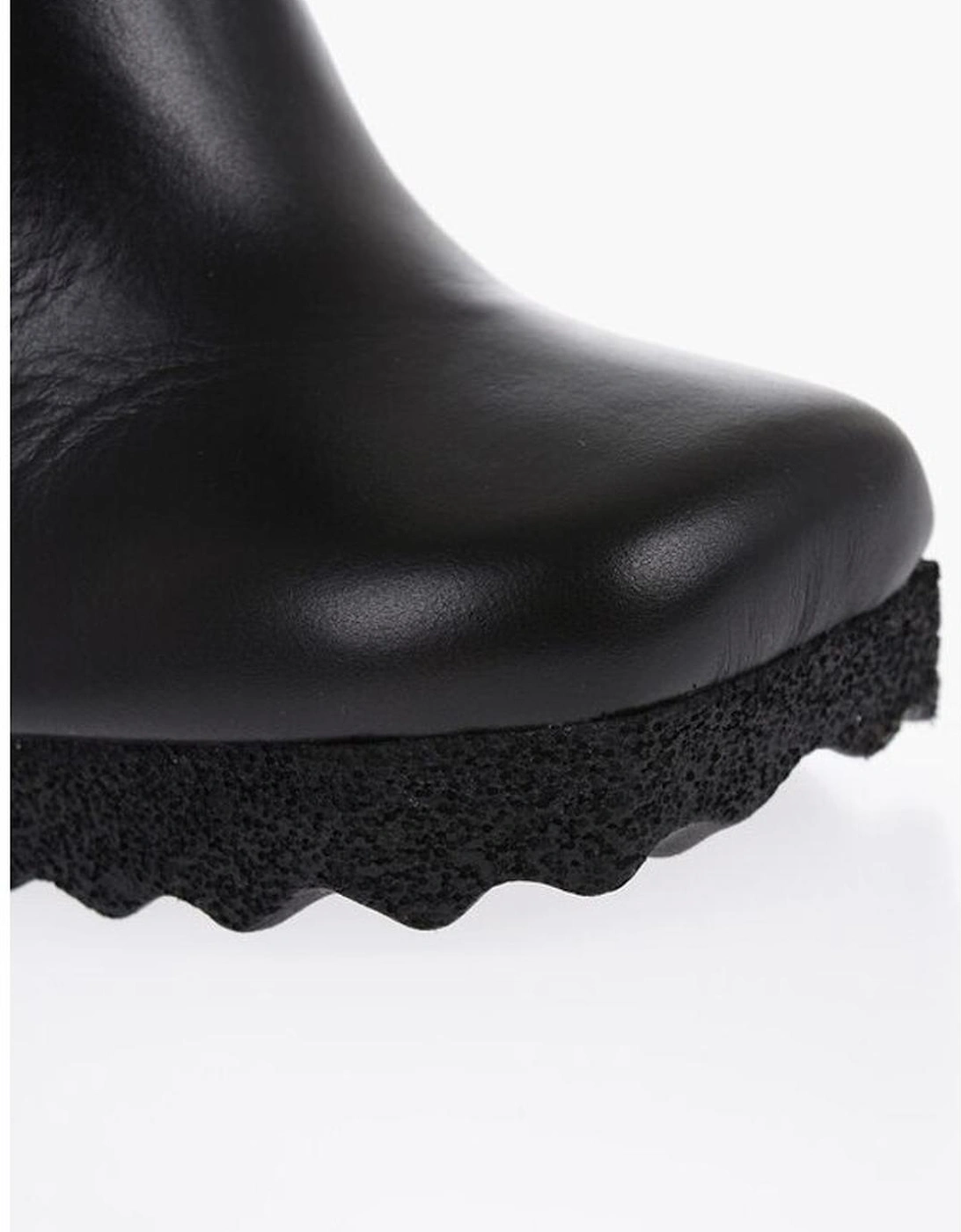 Leather Pull-On Boots with Elasticised Gores Women - Black