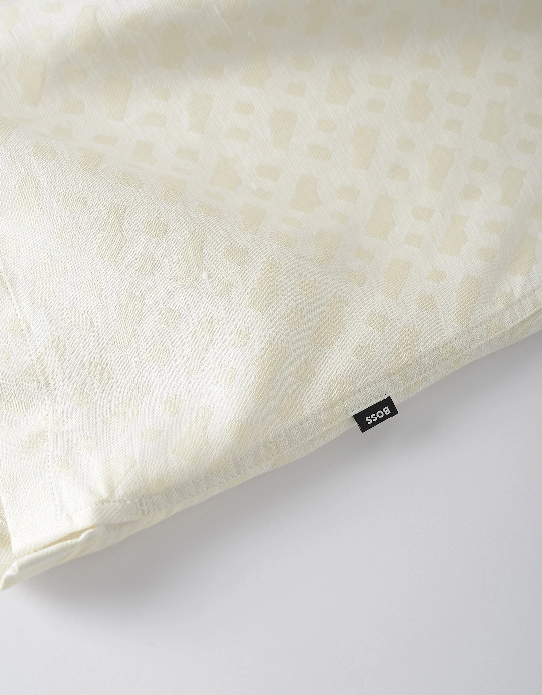 C Lars 252 Shirt Beige