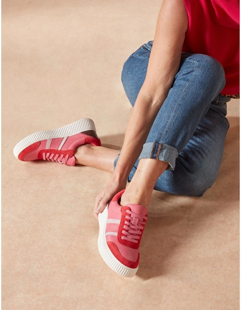 Holly Suede Women's Fuchsia Trainers