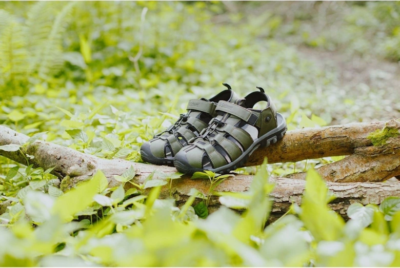 Furze Polyurethane Men's Khaki Sandals