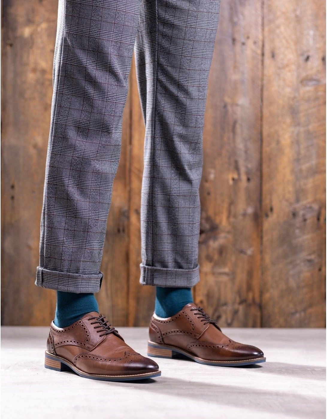 Dustin Brogue Leather Men's Chocolate Brogues Shoes