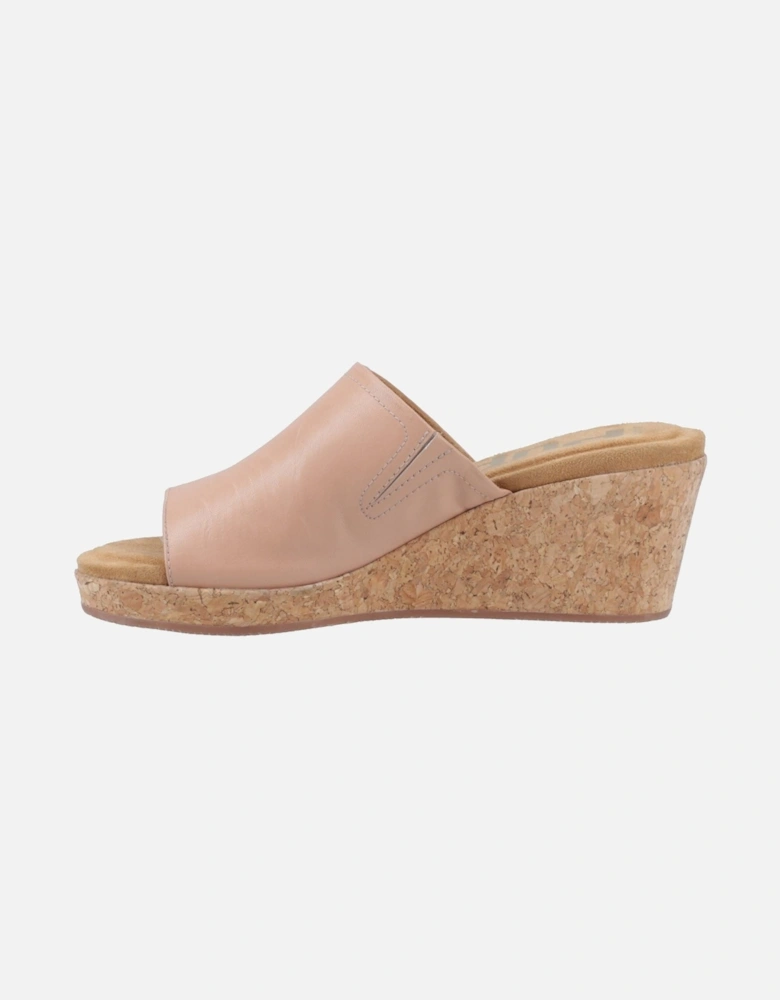 Willow Leather Women's Cafe Creme Wedges